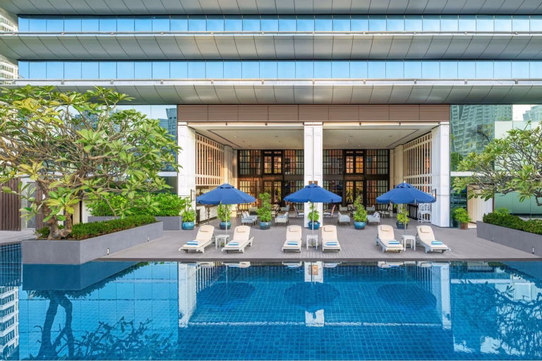 The Athenee Hotel